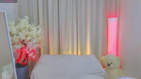 Snapshot of _b00bss_ chatting on 12-14-25, 03:34 Jess online show from 12-14-25, 03:34