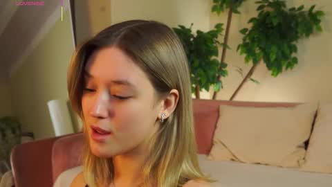 Snapshot of _b00bss_ chatting on 02-26-26, 03:38 Jess online show from 02-26-26, 03:38