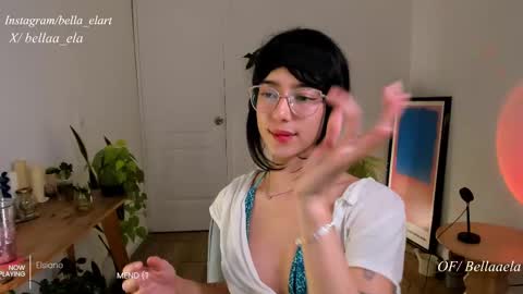 Snapshot of _bellaela chatting on 02-19-25, 01:29 Ella online show from 02-19-25, 01:29