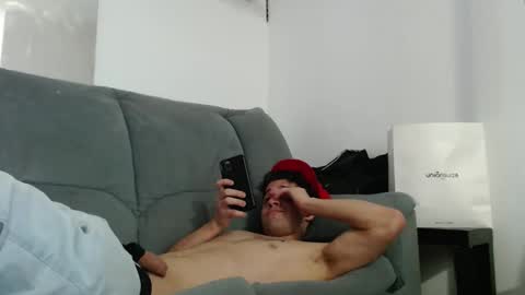 Snapshot of _bigcocktwink22cm chatting on 09-25-25, 08:18 _bigcocktwink22cm online show from 09-25-25, 08:18