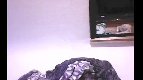 Snapshot of _biscotti_ chatting on 09-23-25, 07:39 _biscotti_ online show from 09-23-25, 07:39