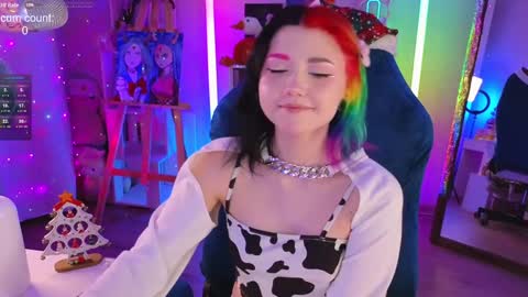 Snapshot of _biscuitty chatting on 01-08-25, 08:18 Alice .. online show from 01-08-25, 08:18