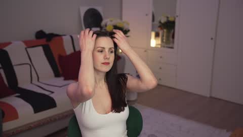 Snapshot of _blackbee_ chatting on 01-23-25, 09:18 Lili online show from 01-23-25, 09:18