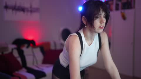 Lili online show from 03-06-26, 05:59