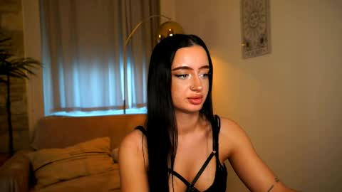 Pearl online show from 04-17-26, 05:05