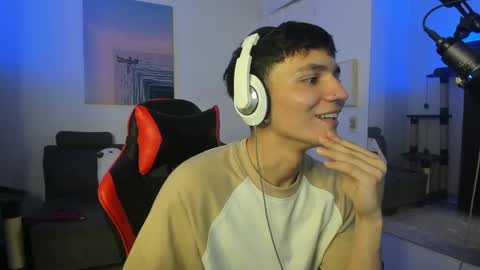 Snapshot of _blakee chatting on 01-22-25, 06:42 B L A K E online show from 01-22-25, 06:42