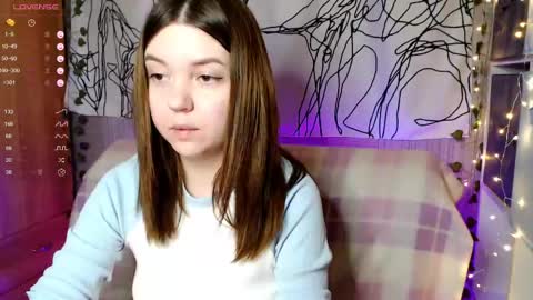 Snapshot of _blonde_barbie_ chatting on 04-28-26, 11:21 Elizabeth online show from 04-28-26, 11:21