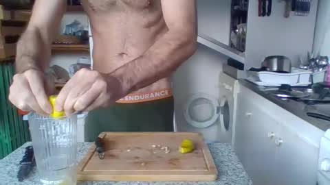 Snapshot of _bubble_buttfunxxx chatting on 12-20-24, 08:06 _bubble_buttfunxxx online show from 12-20-24, 08:06