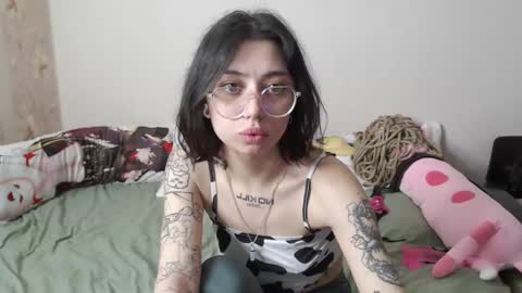 Snapshot of _by_double_sexy_miss_ chatting on 02-14-25, 02:44 _by_double_sexy_miss_ online show from 02-14-25, 02:44