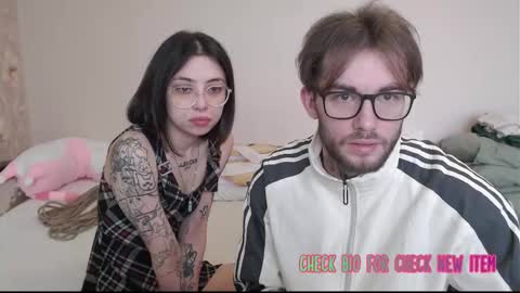 Snapshot of _by_double_sexy_miss_ chatting on 02-21-25, 04:51 _by_double_sexy_miss_ online show from 02-21-25, 04:51