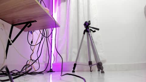 Candy online show from 04-06-26, 07:15