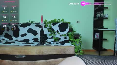 Snapshot of _candym1lky_ chatting on 09-10-25, 06:46 _candym1lky_ online show from 09-10-25, 06:46