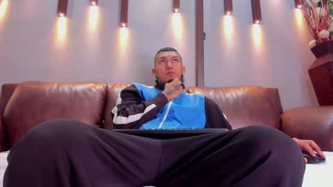 Shatta  Sara online show from 01-06-25, 01:08