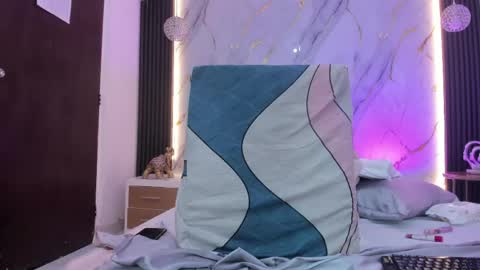 Snapshot of _cannabitch chatting on 04-30-26, 01:50 Shatta Sara online show from 04-30-26, 01:50
