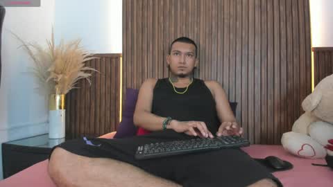 Snapshot of _cannabitch chatting on 05-04-26, 08:05 Shatta Sara online show from 05-04-26, 08:05