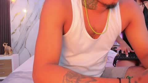 Snapshot of _cannabitch chatting on 05-11-26, 02:45 Shatta Sara online show from 05-11-26, 02:45