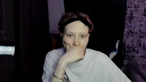 Merlizz online show from 02-16-25, 04:42