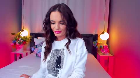 Snapshot of _carlawhite_ chatting on 11-11-25, 04:45 _carlawhite_ online show from 11-11-25, 04:45