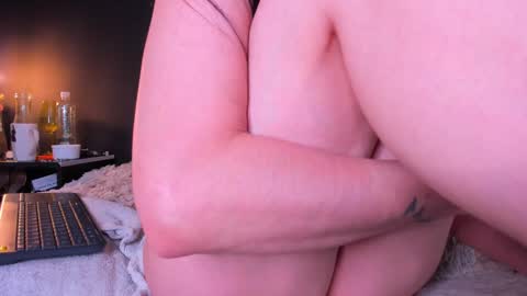 Snapshot of _caro_lyne_ chatting on 01-09-25, 05:54 Carolina online show from 01-09-25, 05:54