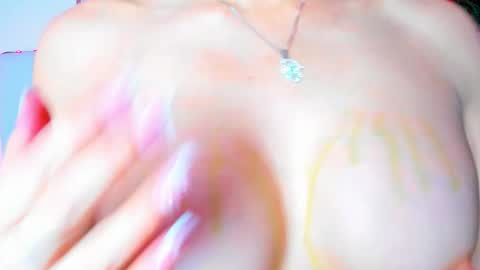 Snapshot of _caro_lyne_ chatting on 10-02-25, 05:31 Carolina online show from 10-02-25, 05:31