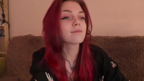 Snapshot of _caroline_coy chatting on 01-17-26, 01:05 Caroline online show from 01-17-26, 01:05