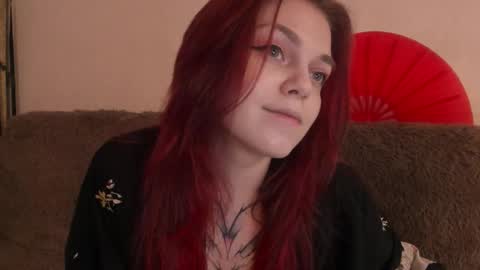 Snapshot of _caroline_coy chatting on 01-19-26, 11:25 Caroline online show from 01-19-26, 11:25