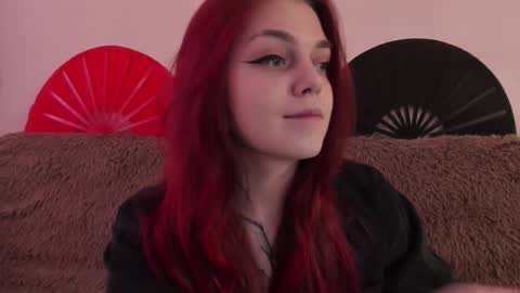 Snapshot of _caroline_coy chatting on 03-03-26, 10:43 Caroline online show from 03-03-26, 10:43