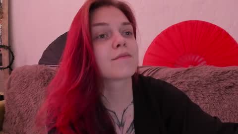 Snapshot of _caroline_coy chatting on 06-27-26, 10:31 Caroline online show from 06-27-26, 10:31