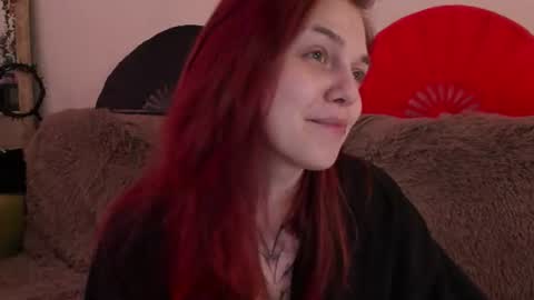 Snapshot of _caroline_coy chatting on 06-27-26, 12:44 Caroline online show from 06-27-26, 12:44