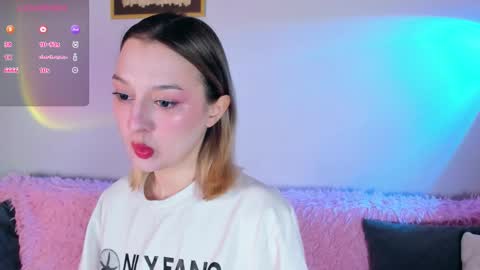 Snapshot of _ccrystaa_ chatting on 11-16-25, 06:52 Christina Chris online show from 11-16-25, 06:52