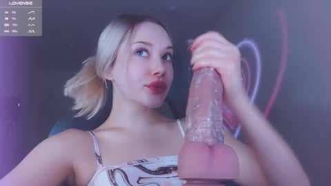 Angelina online show from 11-22-25, 04:39