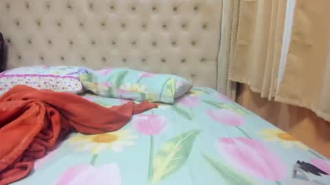 Snapshot of _cheskasexy_ chatting on 03-18-26, 05:32 Your baby online show from 03-18-26, 05:32