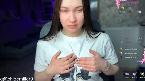 Snapshot of _chloe_miller_ chatting on 02-10-25, 11:45 _chloe_miller_ online show from 02-10-25, 11:45