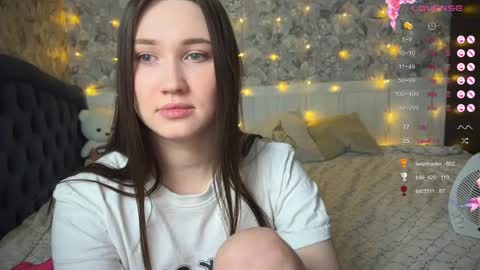 Snapshot of _chloe_miller_ chatting on 02-28-25, 11:34 _chloe_miller_ online show from 02-28-25, 11:34