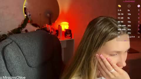 Snapshot of _chloe_miller_ chatting on 05-18-26, 07:52 _chloe_miller_ online show from 05-18-26, 07:52