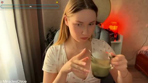Snapshot of _chloe_miller_ chatting on 05-28-26, 01:03 _chloe_miller_ online show from 05-28-26, 01:03