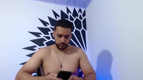 Snapshot of _christopher_dennis_ chatting on 12-31-24, 01:57 CRIS online show from 12-31-24, 01:57