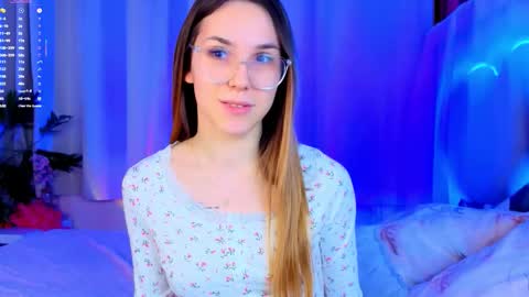 Snapshot of _cindy_lou_ chatting on 12-17-25, 05:24 Cindy . online show from 12-17-25, 05:24