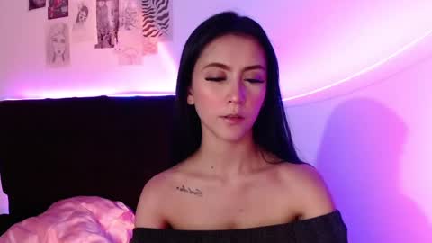 Snapshot of _coraliinee_ chatting on 01-26-25, 04:51 Coraline online show from 01-26-25, 04:51