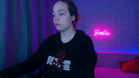 Snapshot of _crazybee_ chatting on 05-29-26, 04:10 Nica online show from 05-29-26, 04:10
