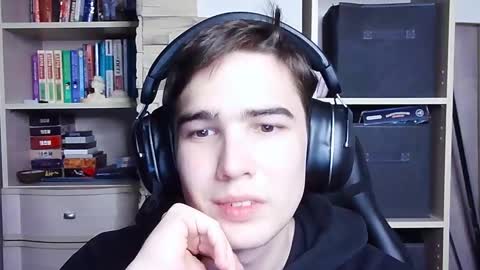 _crise_next_door_ online show from 10-02-25, 03:52