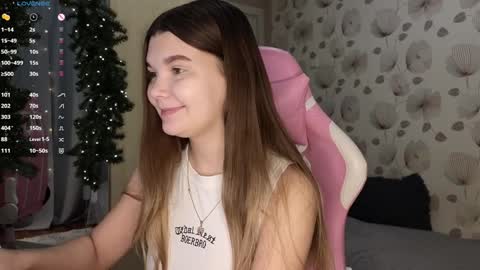 _cute_ice online show from 12-30-24, 04:20