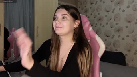 _cute_ice online show from 01-19-25, 04:57