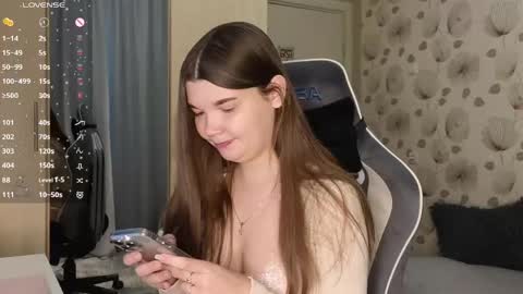 _cute_ice online show from 04-15-26, 05:58