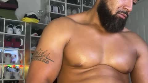 Snapshot of _da_d1ck_ chatting on 10-28-25, 08:44 Da d1ck online show from 10-28-25, 08:44