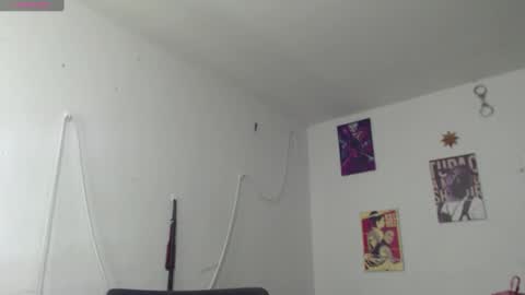 Snapshot of _delacruz911_ chatting on 01-28-25, 03:36 delacruz online show from 01-28-25, 03:36