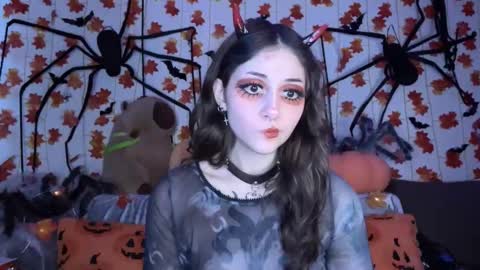 Snapshot of _devilbaby chatting on 10-04-25, 05:05 Kate online show from 10-04-25, 05:05