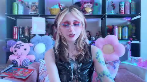 Kate online show from 05-26-26, 07:48
