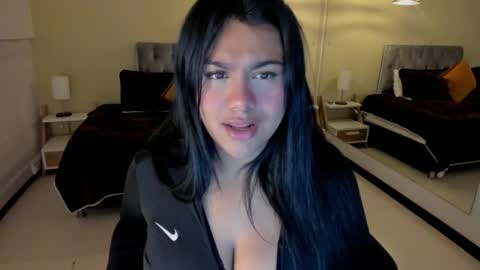 Dulcinea online show from 09-30-25, 03:11