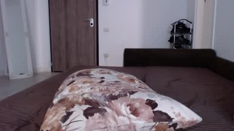 Snapshot of _dylangreen chatting on 12-03-24, 11:44 Dylan online show from 12-03-24, 11:44